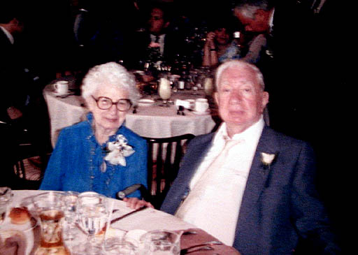 max_sarah.jpg (68985 bytes)